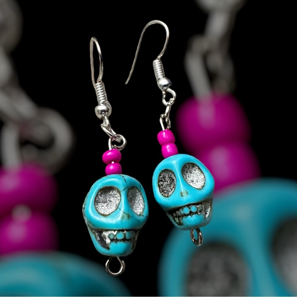 Skull earrings